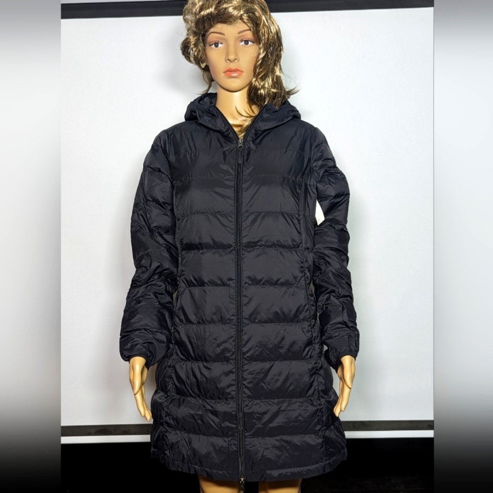NEW Amazon Essentials Womens Lightweight Water-Resistant Hooded Puffer Coat M bl